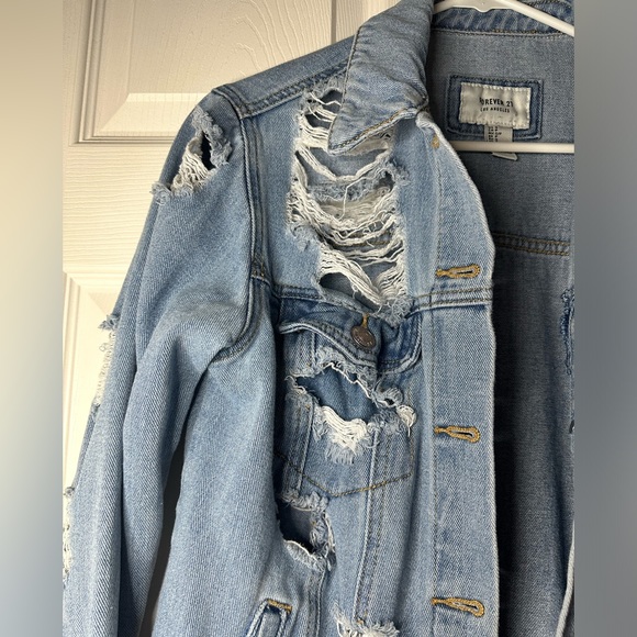 Women’s Jean Jacket / Forever21 - Picture 10 of 10